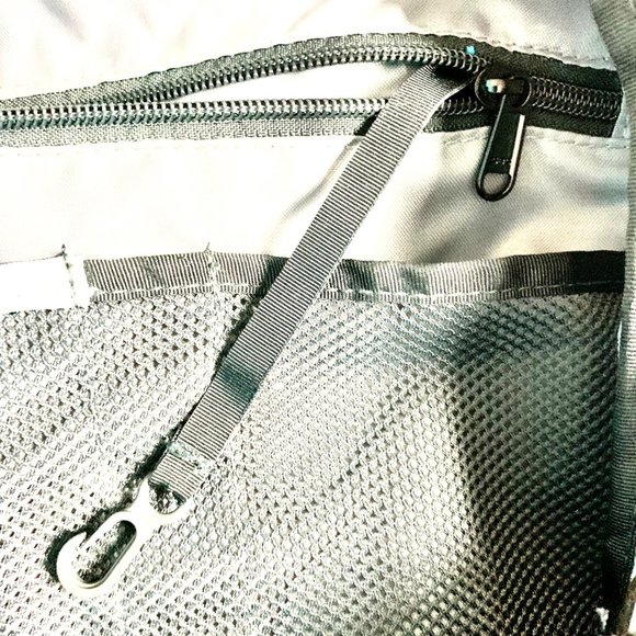 North Face Jester Backpack UA Alabama Athletes Laptop Sleeve 2 Handles Gray - Picture 9 of 15